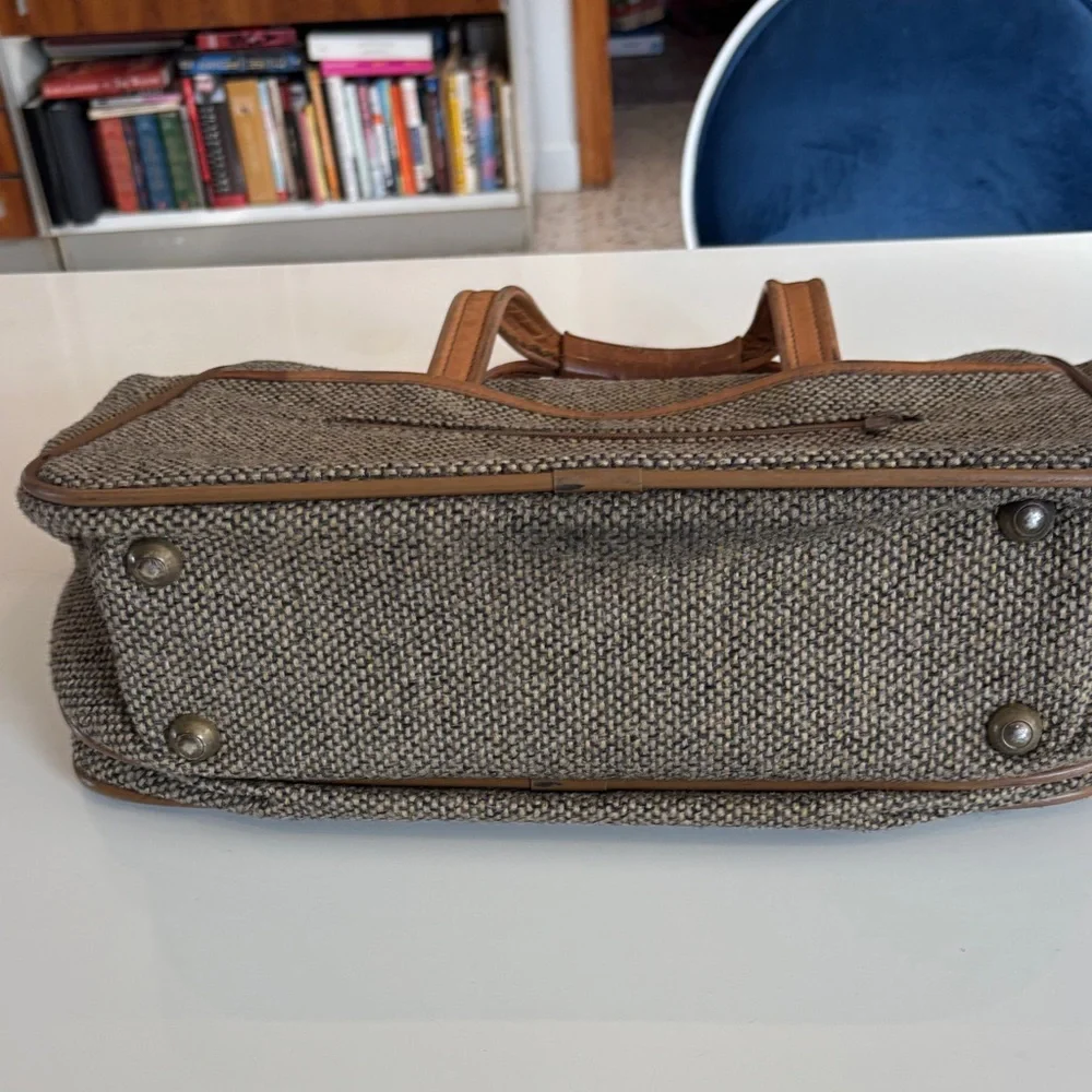 Elegant Vintage 1970’s  Brown and Gray Laptop Bag or carry one luggage - Picture 3 of 6